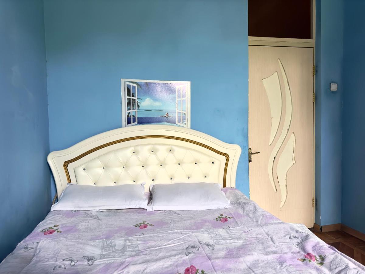 Karson Family Hostel & Guest House Yerevan Bagian luar foto