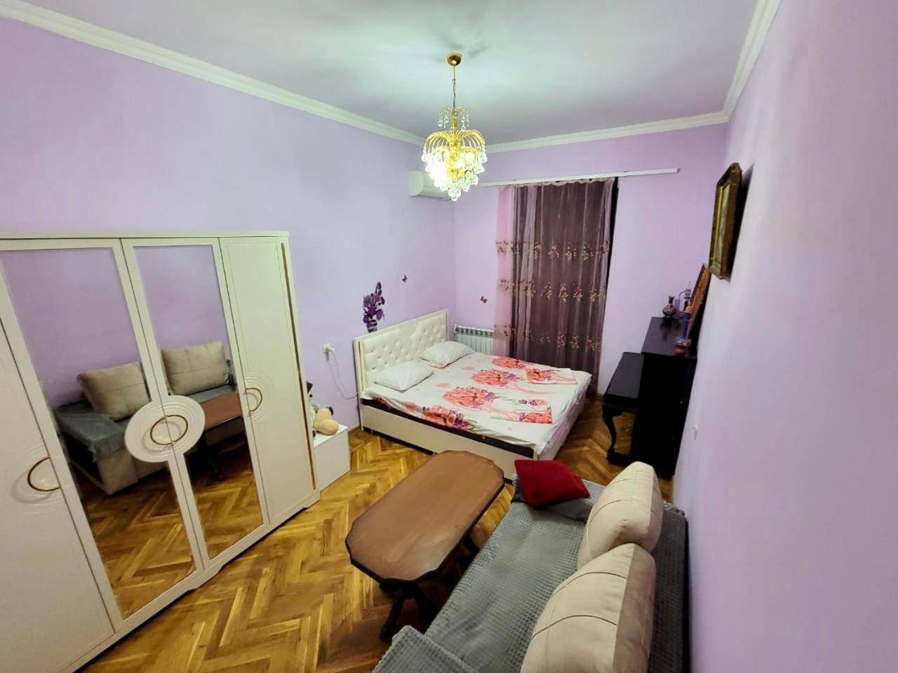 Karson Family Hostel & Guest House Yerevan Bagian luar foto