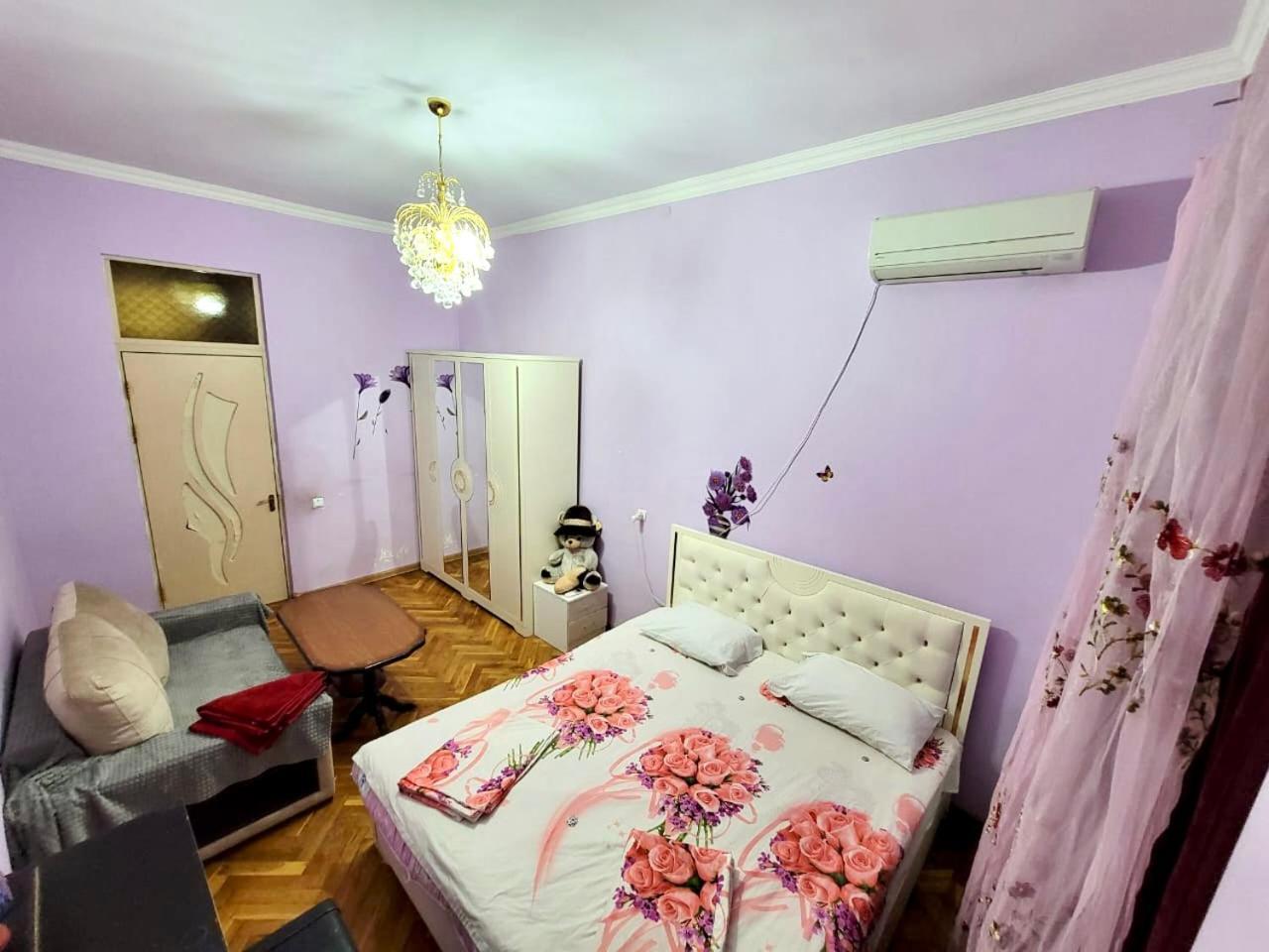 Karson Family Hostel & Guest House Yerevan Bagian luar foto
